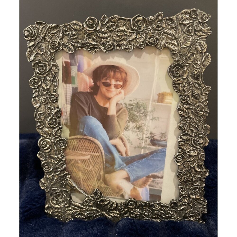 Vintage Pewter Picture Frame Roses Floral 3D‎ Victorian Romantic Cottage 8” X 6”
